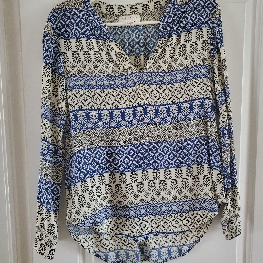 Velvet by Graham & Spencer Blouse